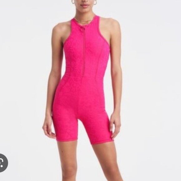 Twenty Montreal Bougainvillia 3D Romper Hot Pink Barbie Activewear - Picture 1 of 15